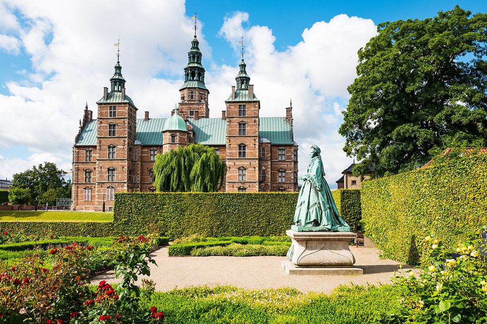 حديقة قلعة " Rosenborg Castle" بالدنمارك
