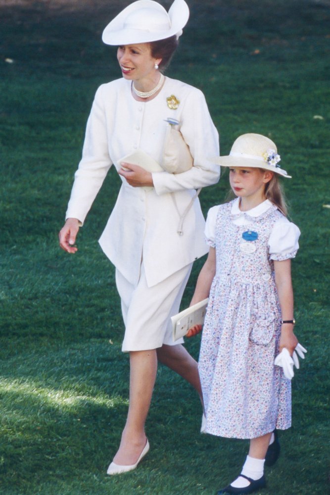 الأميرة آن وابنتها زارا في الصغر