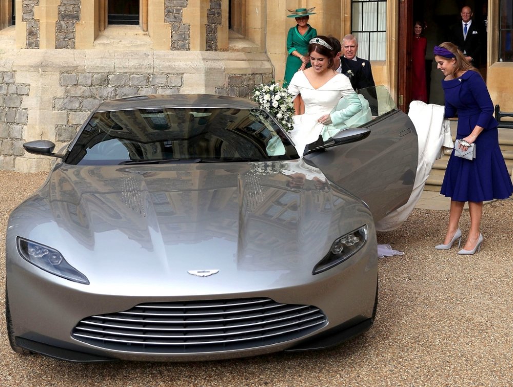 سيارة زفاف الأميرة يوجين Princess Eugenie وجاك بروكسبانك Jack Brooksbank