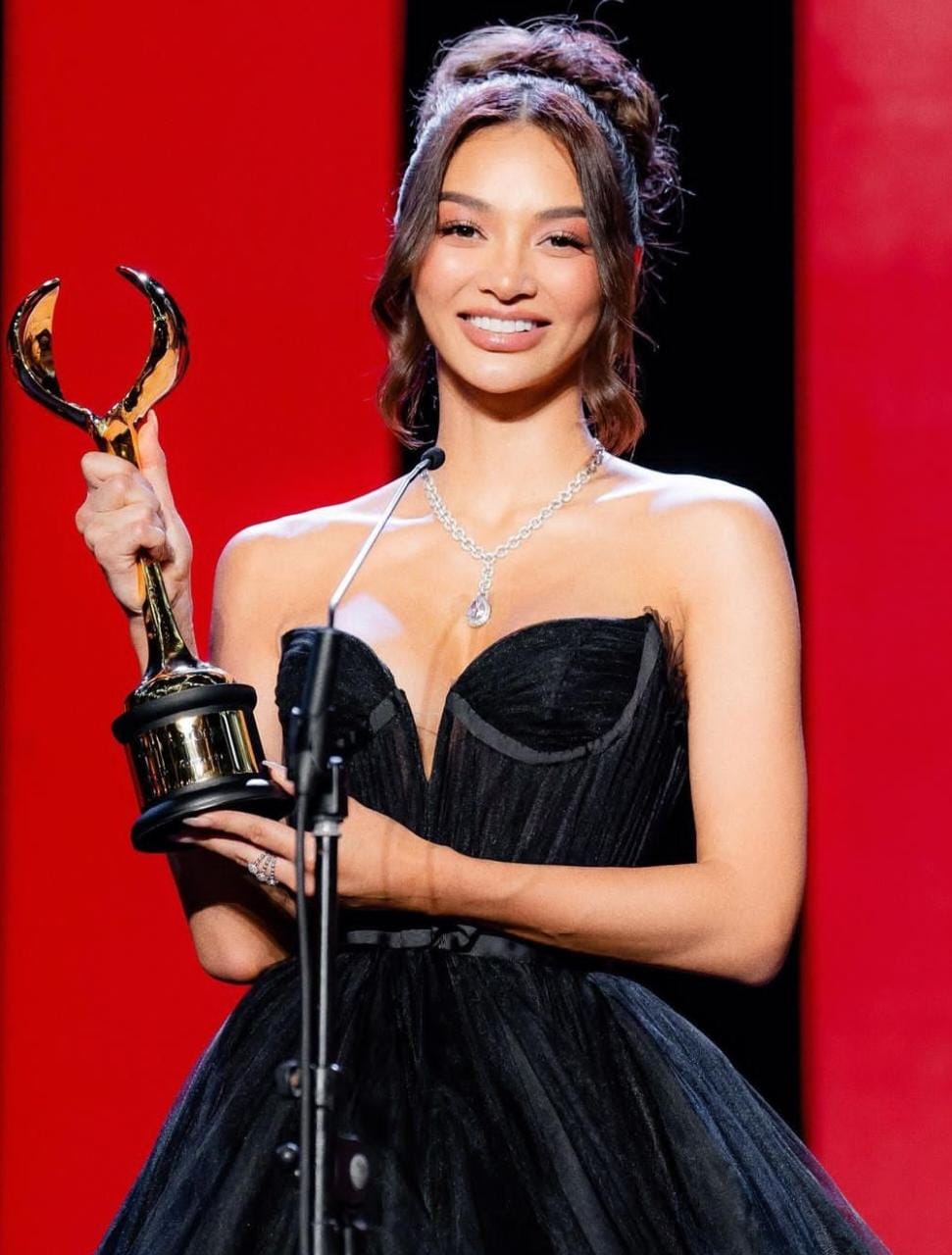 الممثلة الفلبينية Kylie Verzosa 